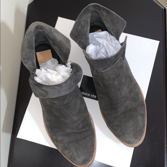 Authentic Dolce Vita Suede Boots - Picture 3 of 9